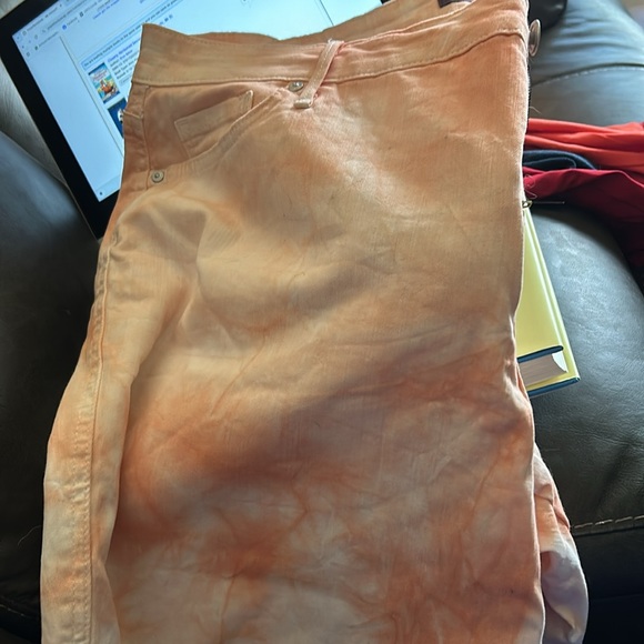 Gloria Vanderbilt 18w orange tye dye Bermuda shorts - Picture 2 of 3